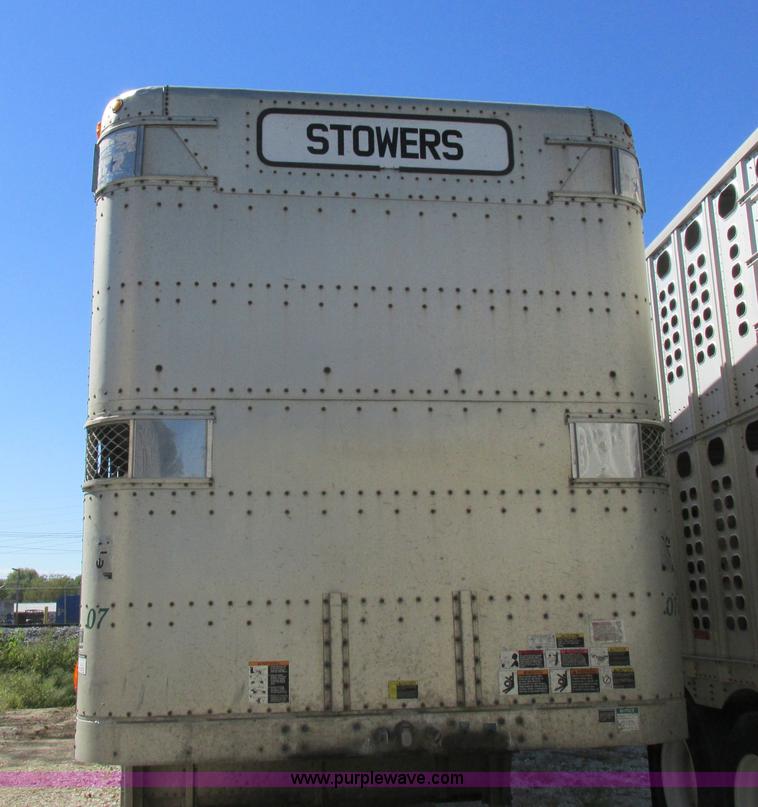 image for item K2197 2001 Wilson PSDCL-302 livestock trailer