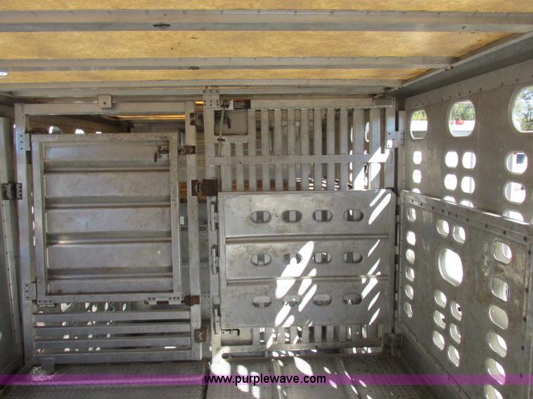 image for item K2197 2001 Wilson PSDCL-302 livestock trailer