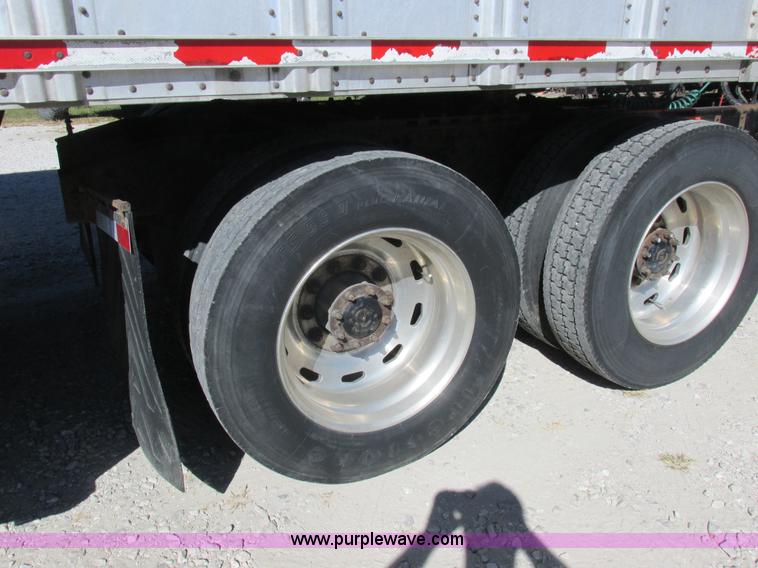 image for item K2199 2003 Freightliner FLD 132XL Classic semi truck