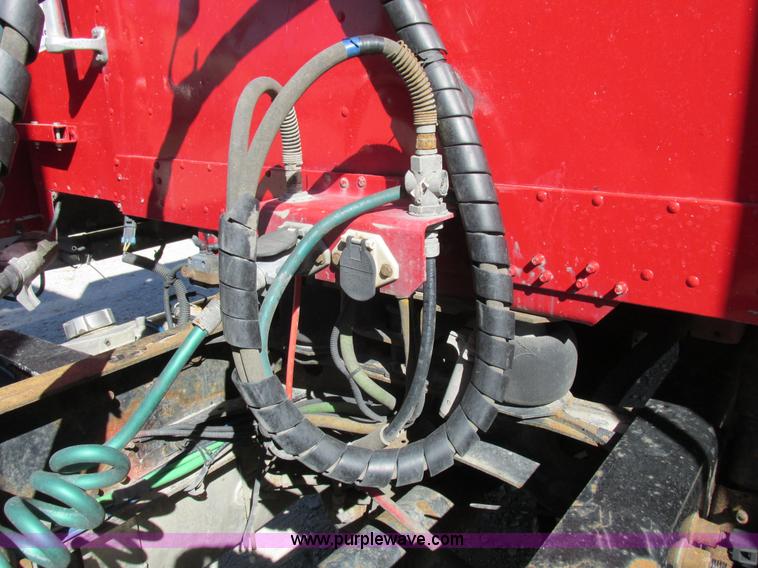 image for item K2199 2003 Freightliner FLD 132XL Classic semi truck