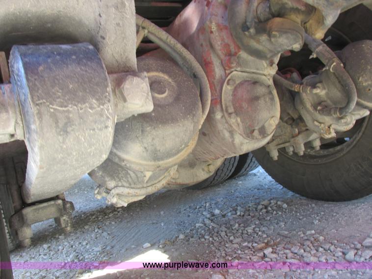 image for item K2199 2003 Freightliner FLD 132XL Classic semi truck