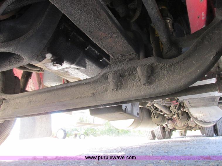 image for item K2199 2003 Freightliner FLD 132XL Classic semi truck