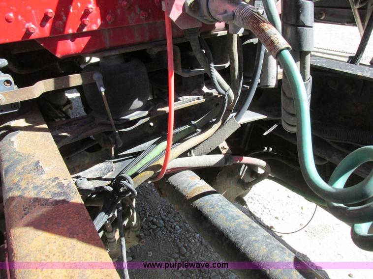 image for item K2199 2003 Freightliner FLD 132XL Classic semi truck