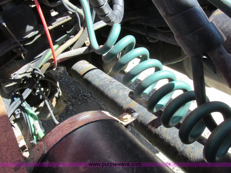 image for item K2199 2003 Freightliner FLD 132XL Classic semi truck