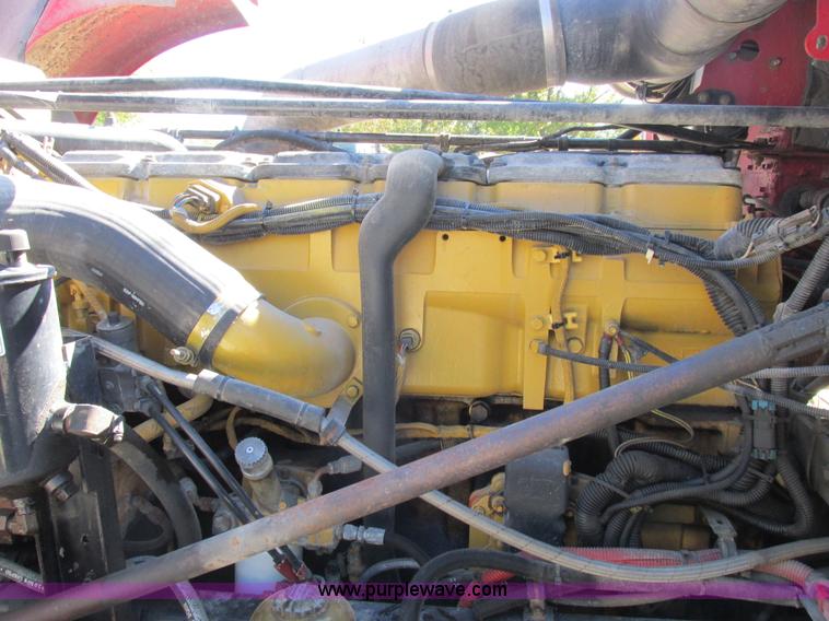 image for item K2199 2003 Freightliner FLD 132XL Classic semi truck