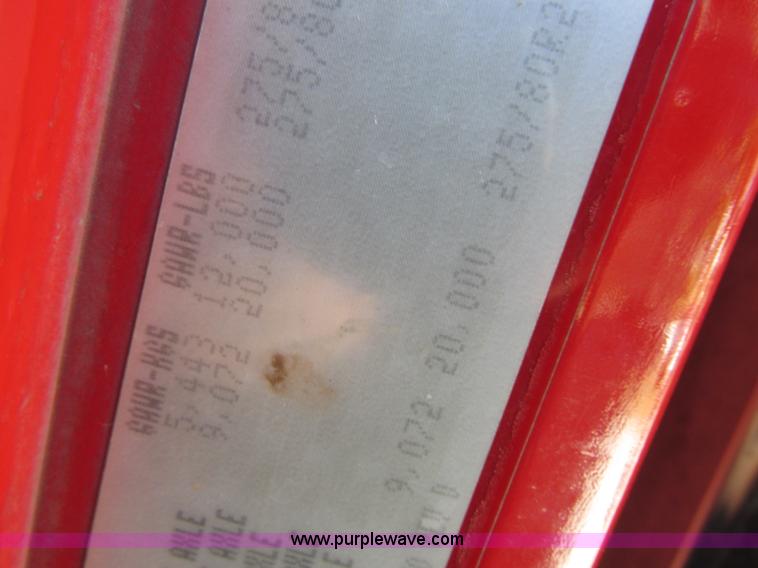 image for item K2199 2003 Freightliner FLD 132XL Classic semi truck