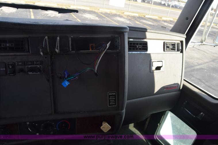 image for item K4765 2008 Kenworth T300 box truck