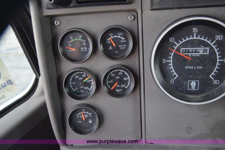 image for item K4765 2008 Kenworth T300 box truck