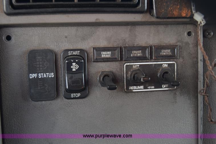 image for item K4765 2008 Kenworth T300 box truck