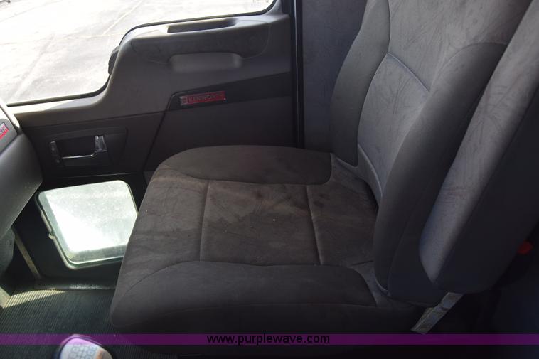 image for item K4765 2008 Kenworth T300 box truck