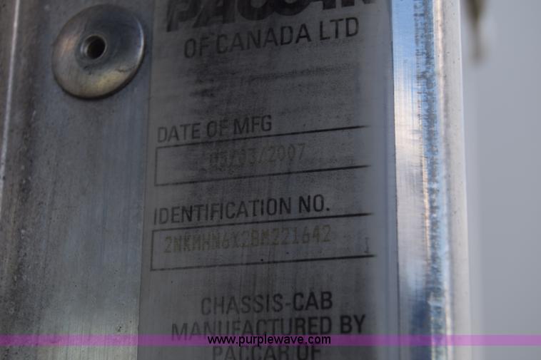 image for item K4765 2008 Kenworth T300 box truck