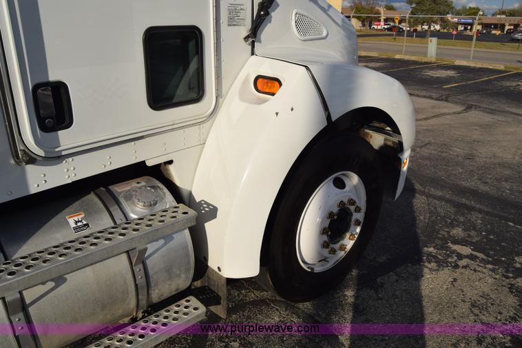 image for item K4765 2008 Kenworth T300 box truck