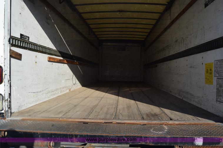 image for item K4765 2008 Kenworth T300 box truck