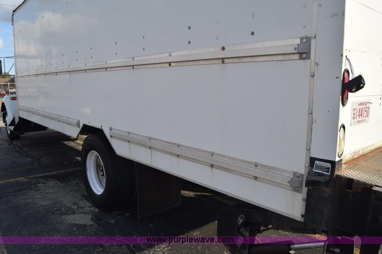 image for item K4765 2008 Kenworth T300 box truck