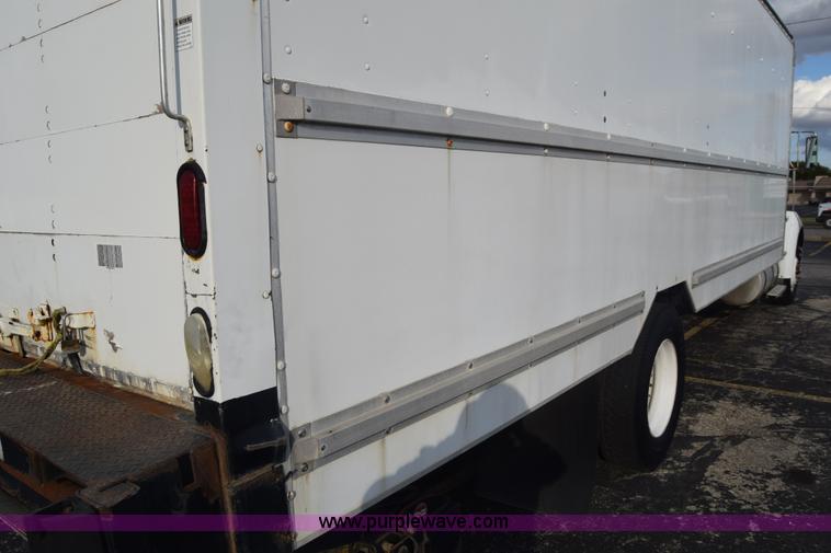 image for item K4765 2008 Kenworth T300 box truck