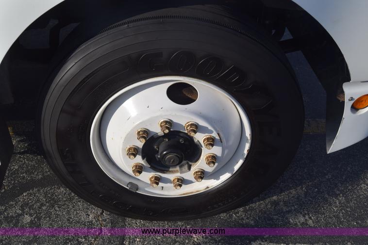 image for item K4765 2008 Kenworth T300 box truck