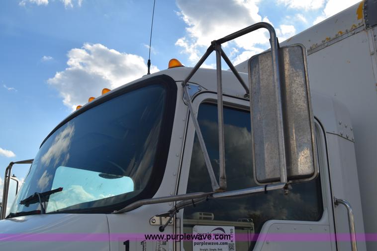 image for item K4765 2008 Kenworth T300 box truck