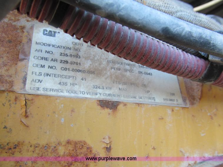 image for item K6394 2004 Freightliner Columbia semi truck