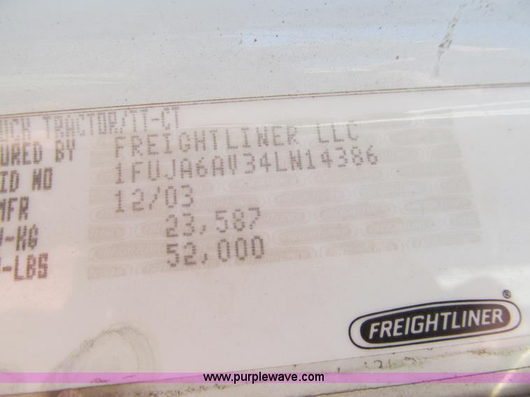 image for item K6394 2004 Freightliner Columbia semi truck