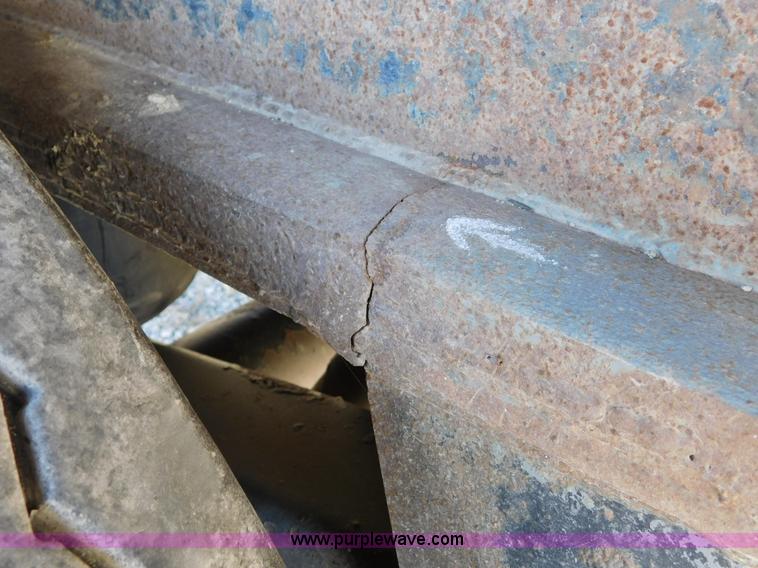 image for item K8235 2000 Transcraft flatbed trailer