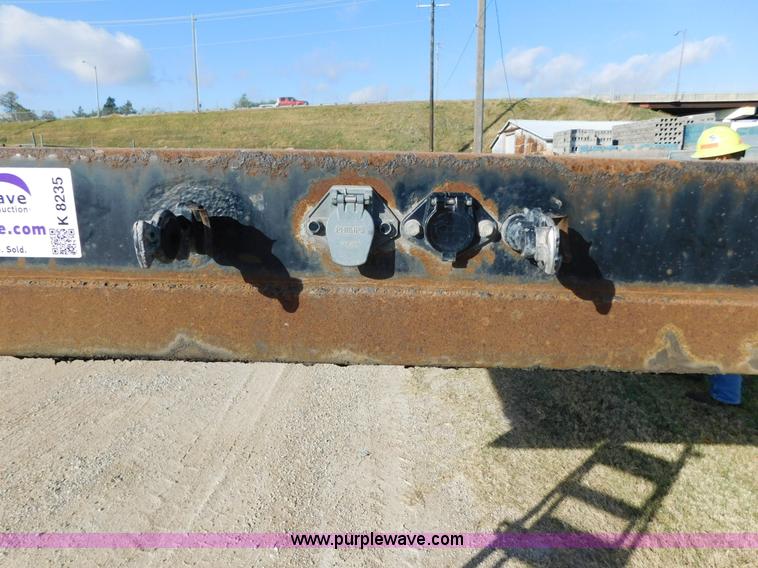 image for item K8235 2000 Transcraft flatbed trailer