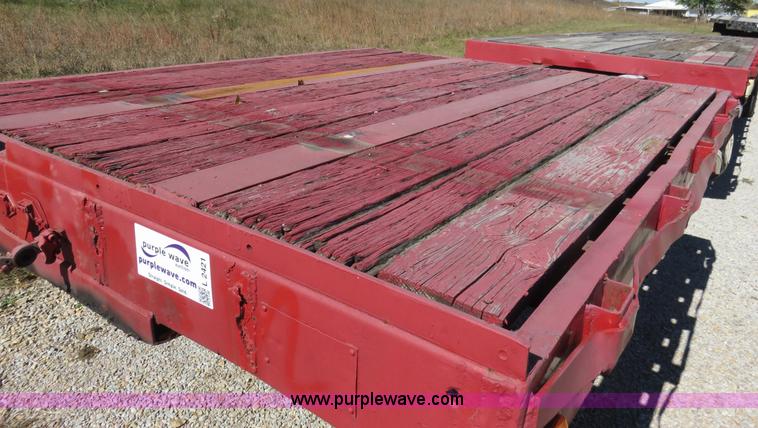 image for item L2421 1979 Transcraft ETH-40-65 flatbed trailer