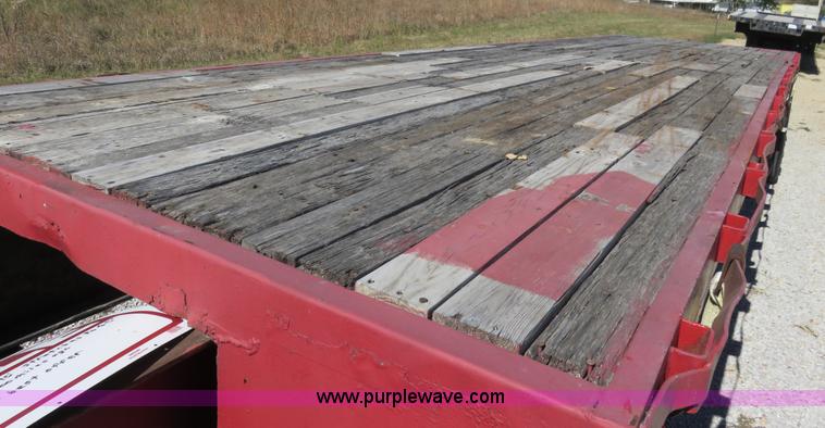 image for item L2421 1979 Transcraft ETH-40-65 flatbed trailer