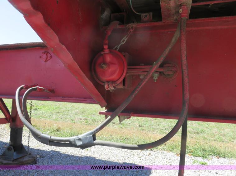 image for item L2421 1979 Transcraft ETH-40-65 flatbed trailer