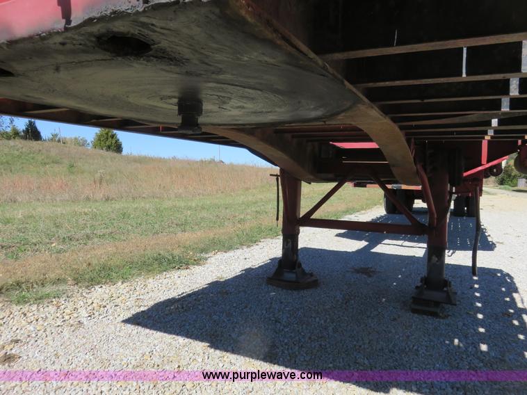 image for item L2421 1979 Transcraft ETH-40-65 flatbed trailer