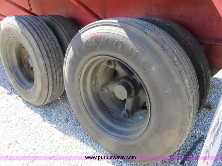 image for item L2421 1979 Transcraft ETH-40-65 flatbed trailer