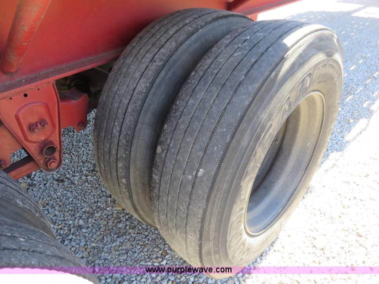 image for item L2421 1979 Transcraft ETH-40-65 flatbed trailer