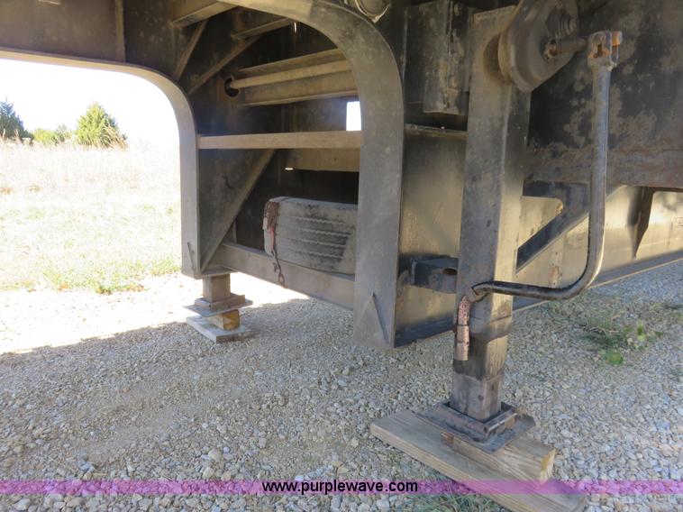 image for item L2422 1989 Eagle step deck trailer