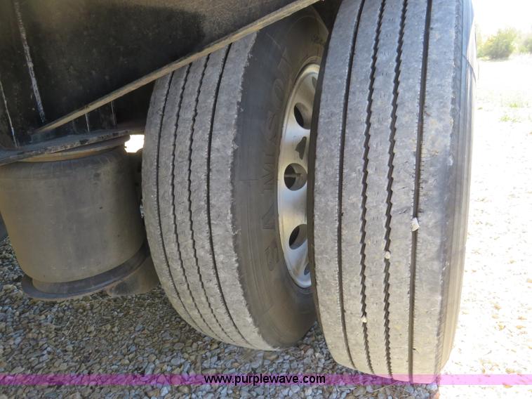 image for item L2422 1989 Eagle step deck trailer