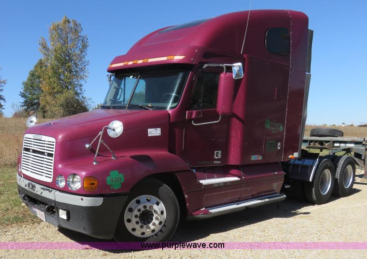 image for item L2446 1999 Freightliner Century Class semi truck