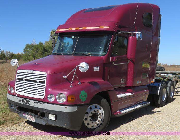 image for item L2446 1999 Freightliner Century Class semi truck