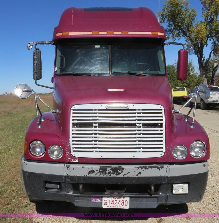 image for item L2446 1999 Freightliner Century Class semi truck
