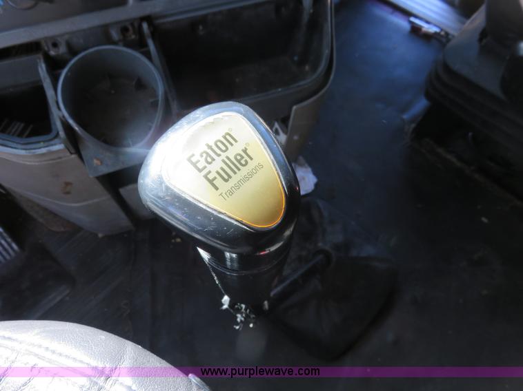 image for item L2446 1999 Freightliner Century Class semi truck