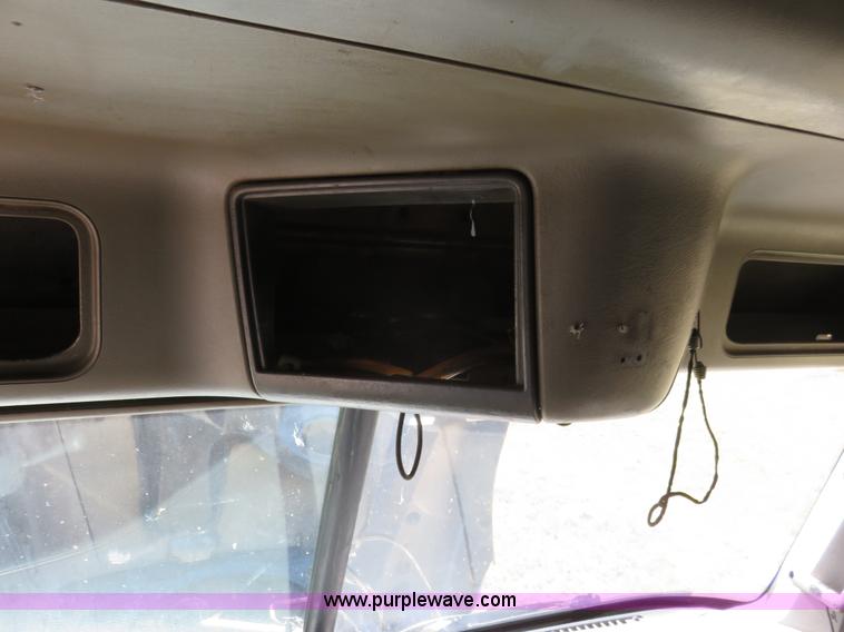 image for item L2446 1999 Freightliner Century Class semi truck