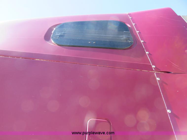 image for item L2446 1999 Freightliner Century Class semi truck