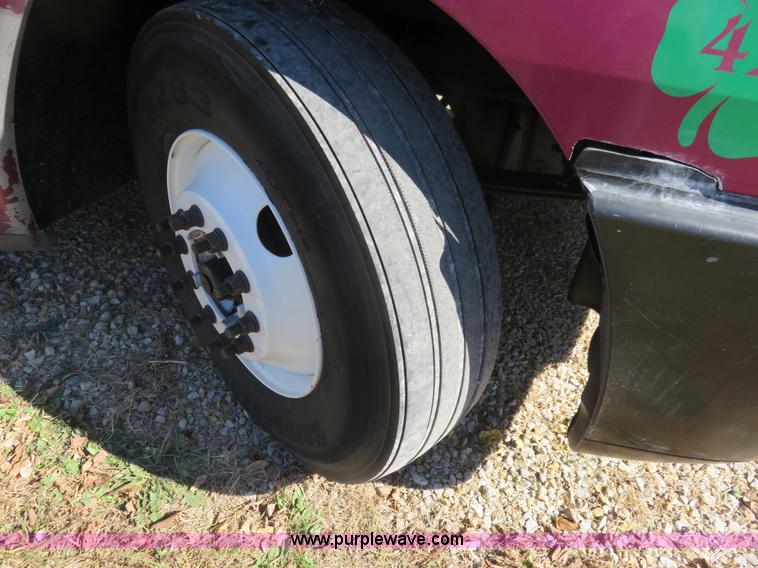 image for item L2446 1999 Freightliner Century Class semi truck