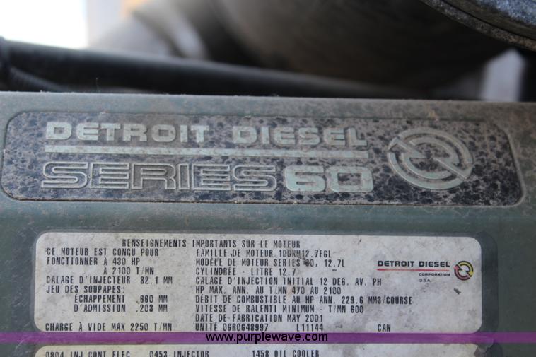 image for item L2469 2002 Freightliner FLD120 semi truck