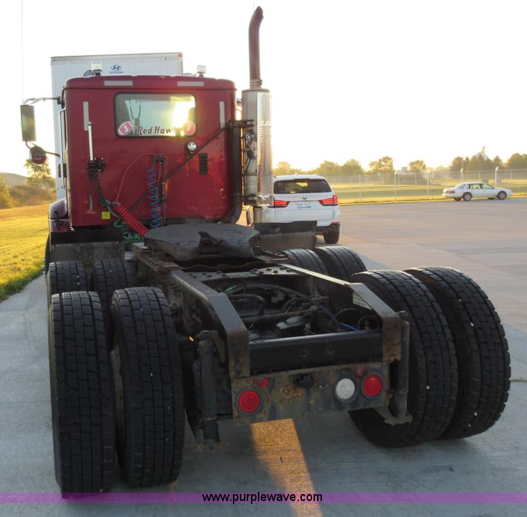 image for item L2765 2012 International Paystar 5900i semi truck