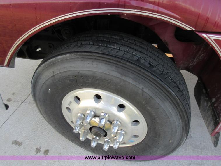 image for item L2765 2012 International Paystar 5900i semi truck