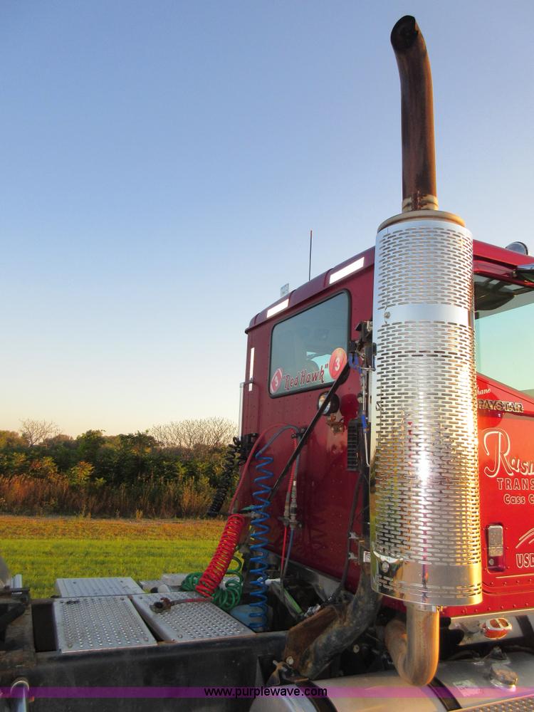 image for item L2765 2012 International Paystar 5900i semi truck