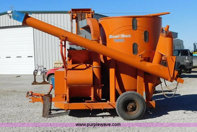 image for item AW9445 Bear Cat 1260 grinder mixer