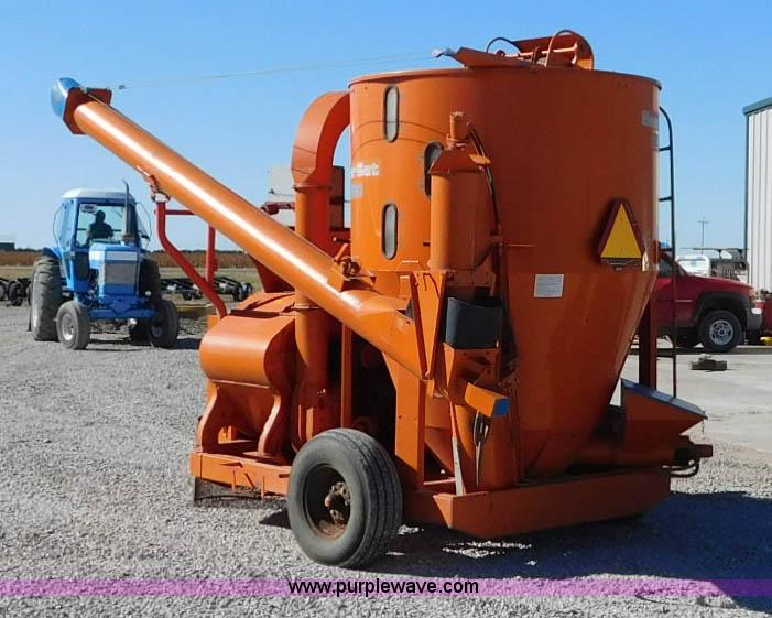 image for item AW9445 Bear Cat 1260 grinder mixer