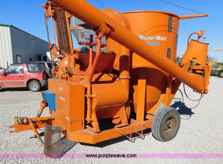 image for item AW9445 Bear Cat 1260 grinder mixer