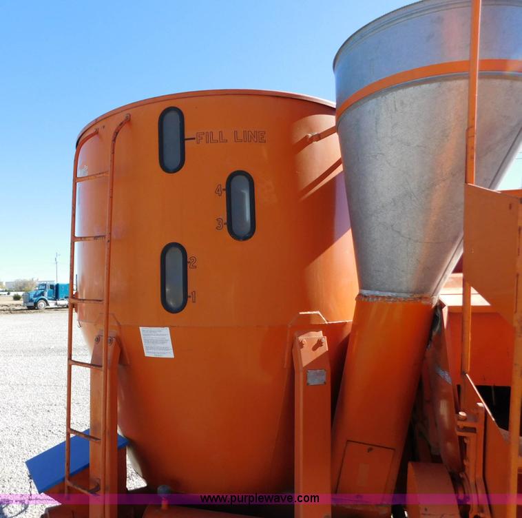 image for item AW9445 Bear Cat 1260 grinder mixer