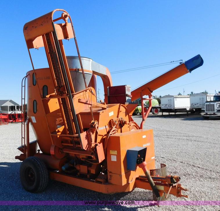 image for item AW9445 Bear Cat 1260 grinder mixer