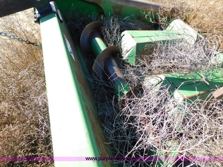 image for item AW9451 1990 John Deere 843 corn head